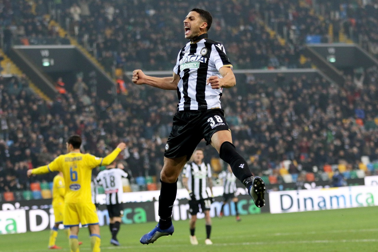 手同场竞技 手同场竞技