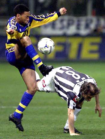 湖人再败马 湖人再败马